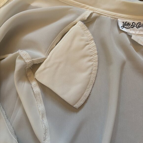 Vintage White Blouse with Embroidered Collar and Front Detail - Picture 14 of 15